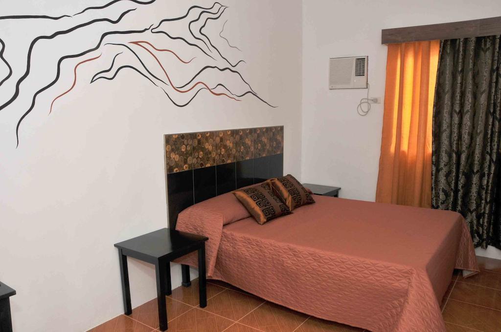 Date & Dine Resort Antipolo Cameră foto